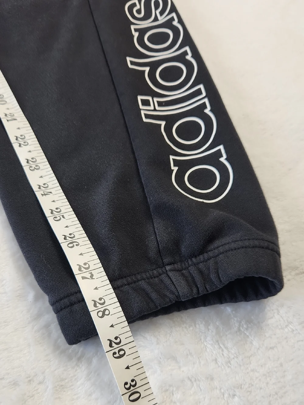 Adidas Sweatpants Men's XL‎ Black with White Stripes On The Side.